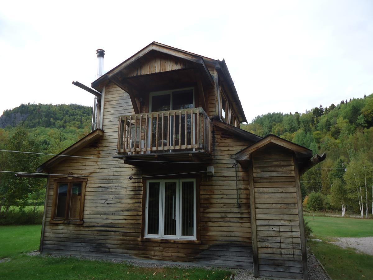 Chalet Saint-Thomas LʼAnse-Saint-Jean Exterior foto